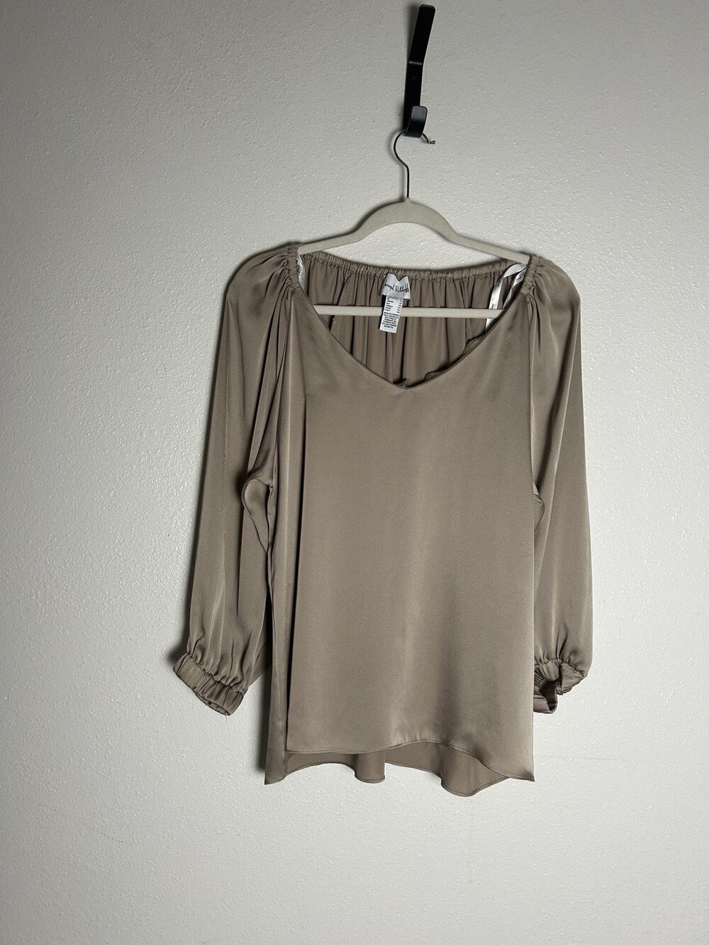 Joseph Ribkoff Women's Taupe Satin Balloon Long Sleeve V Neck Blouse Size 10
